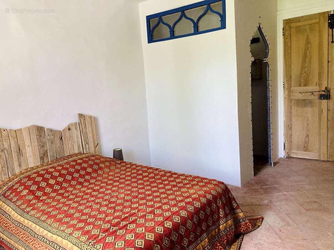 Maison à CROS