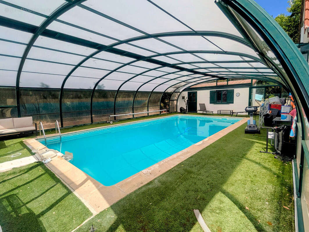 Maison Challuy 10 pièce(s) 249.16 m2 - photo 5