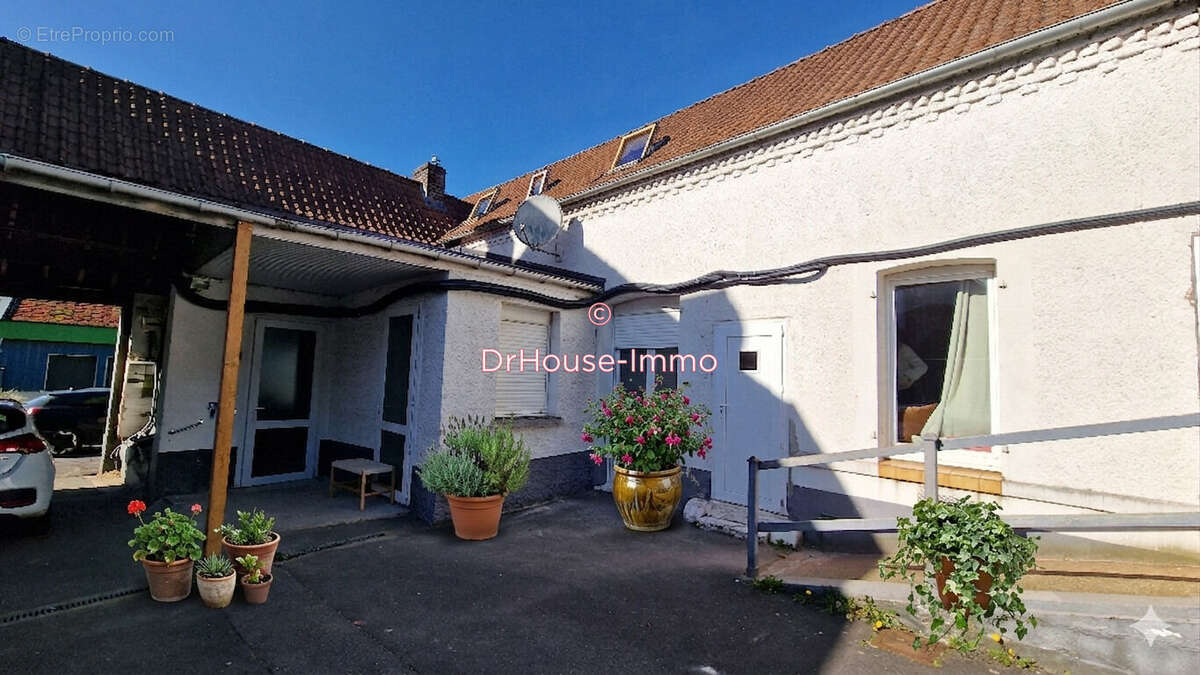 Appartement à CAMBLAIN-CHATELAIN