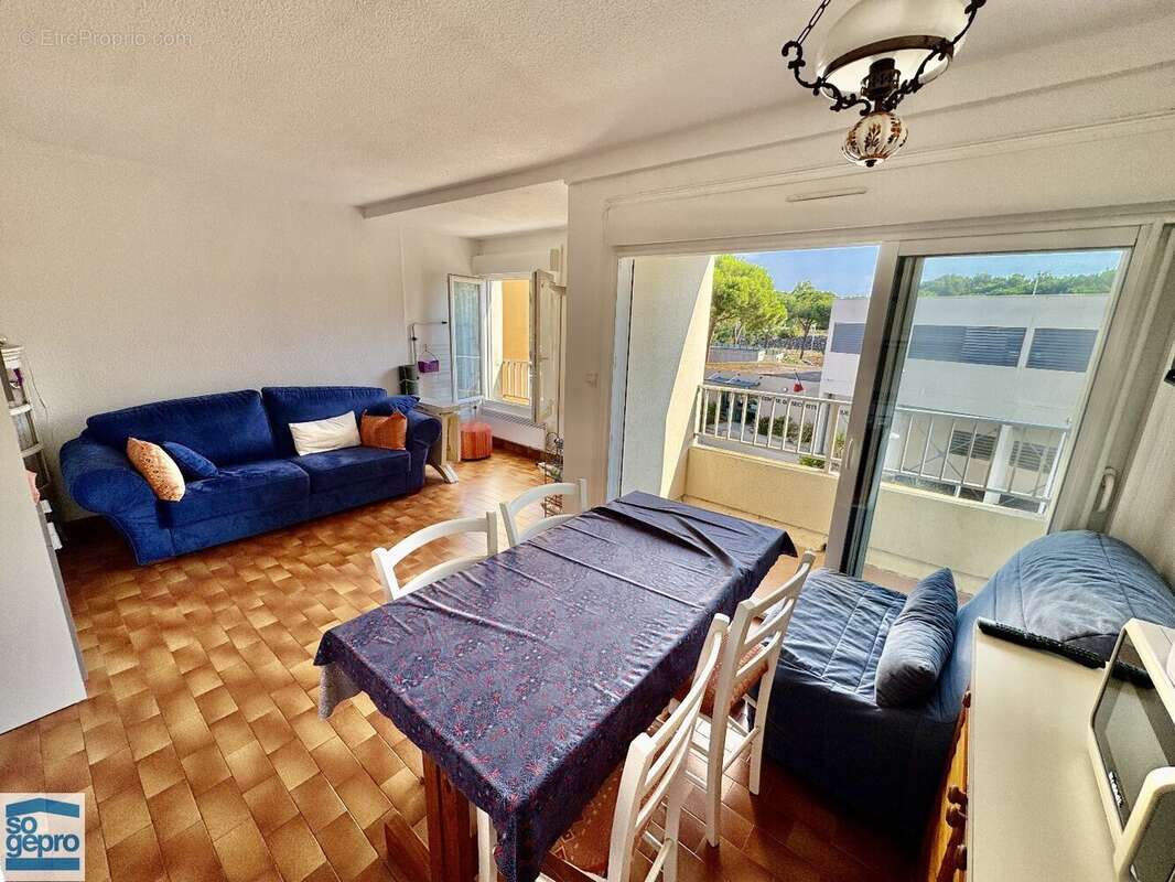 Réf : 2071 - Vente Grand Studio Cabine dans résidence avec piscine et ascenseur ! - photo 2