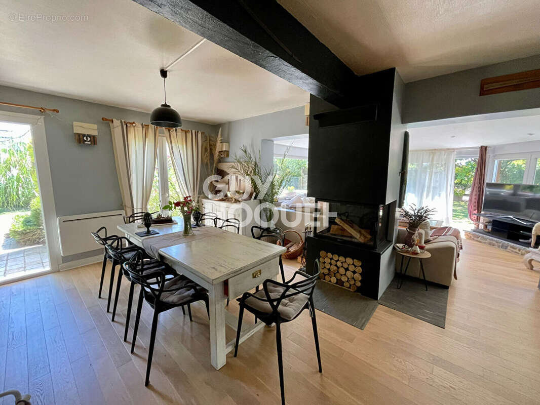 Maison à SAINT-PIERRE-DE-PLESGUEN