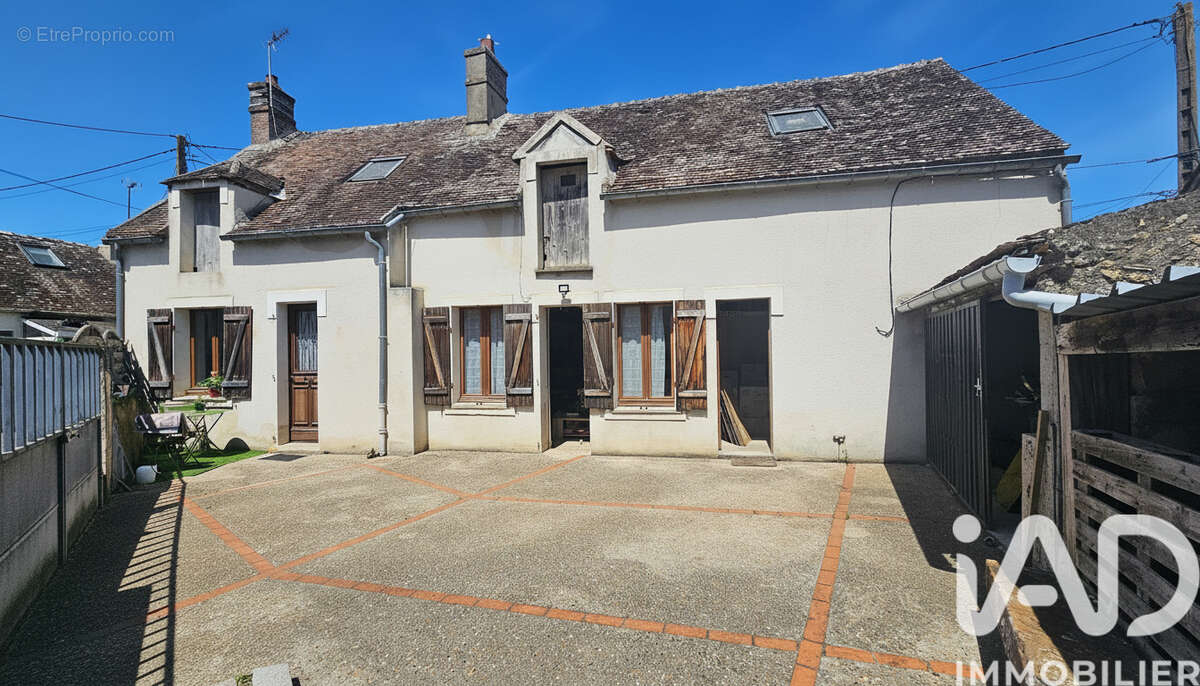 Photo 2 - Maison à ESMANS