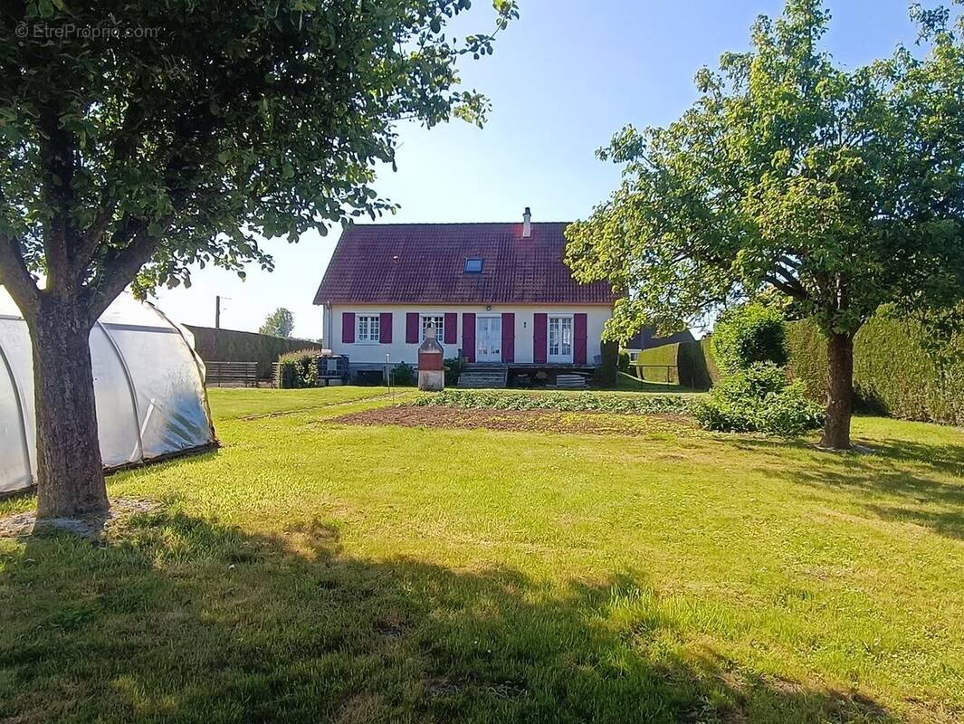 Maison à HUCHENNEVILLE