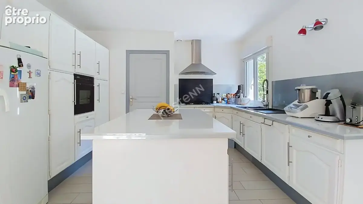 SAINT-HERBLAIN - LA BOUVARDIÈRE / Maison 6 pièces 4 chambres, garage, jardin - photo 7