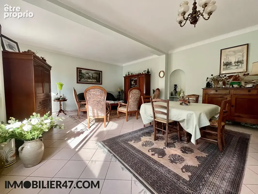 Maison de village avec jardin et garage - photo 4