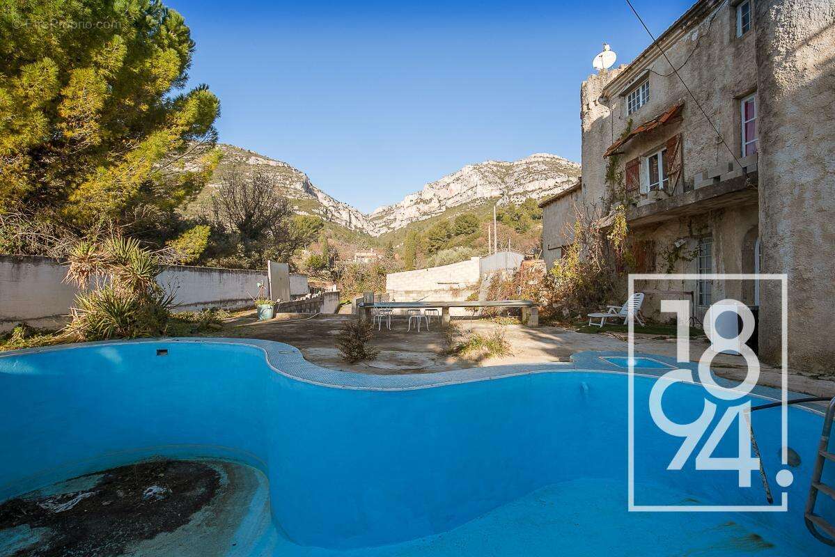 Maison à ROQUEVAIRE