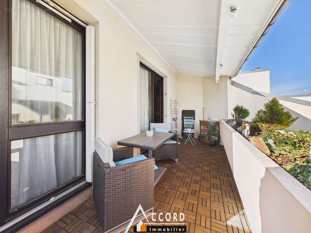 Appartement à SARTROUVILLE