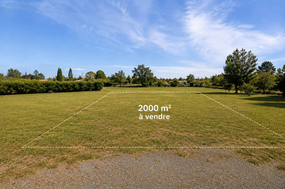 Terrain à BERGERAC