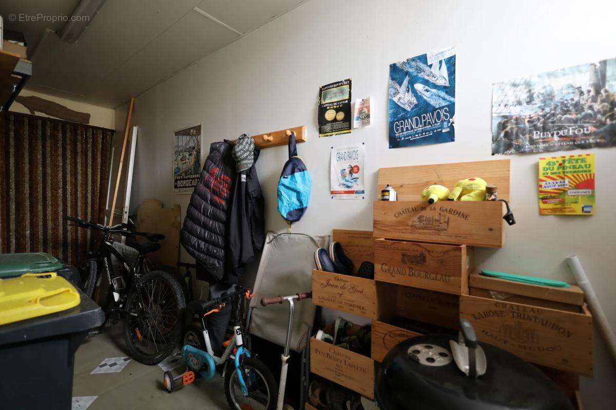 Maison à CHENAC-SAINT-SEURIN-D'UZET