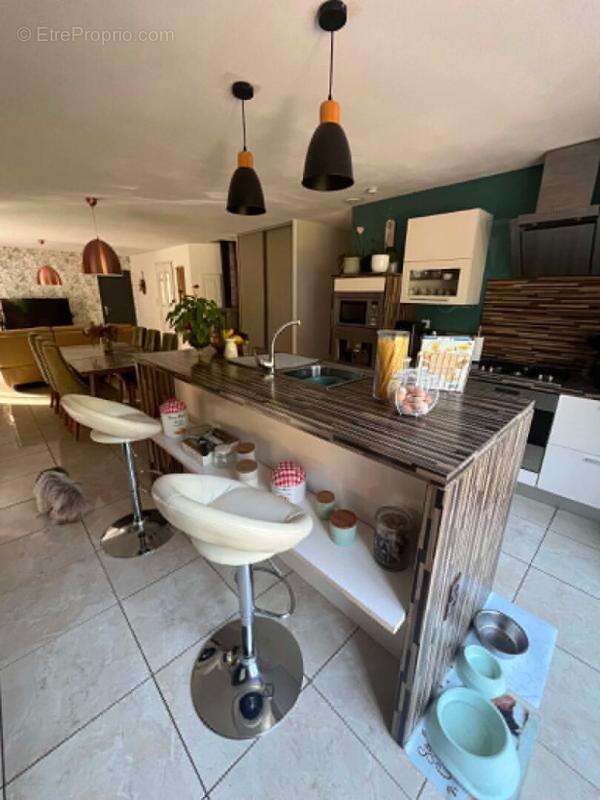 Maison plain-pied 4 chambres 120 m2 - photo 7