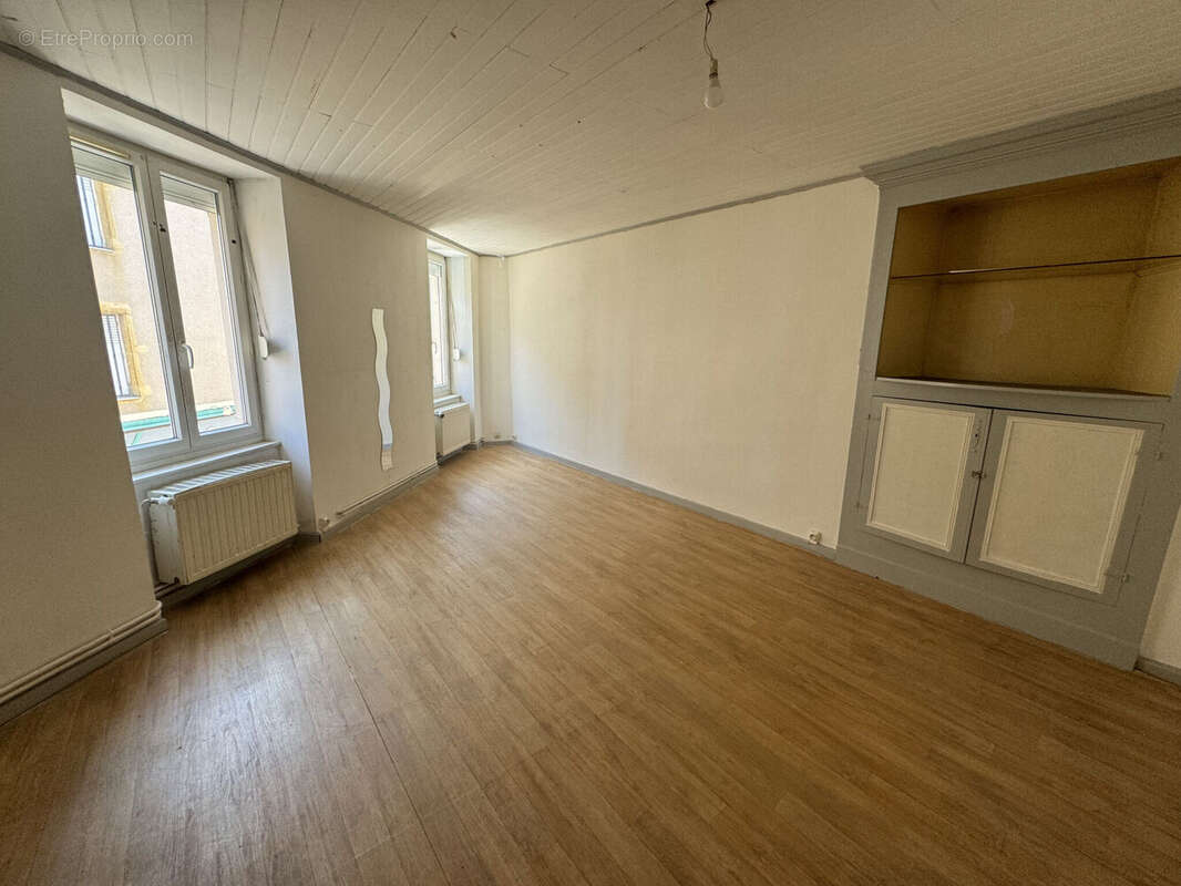 Photo 4 - Appartement à AMPLEPUIS