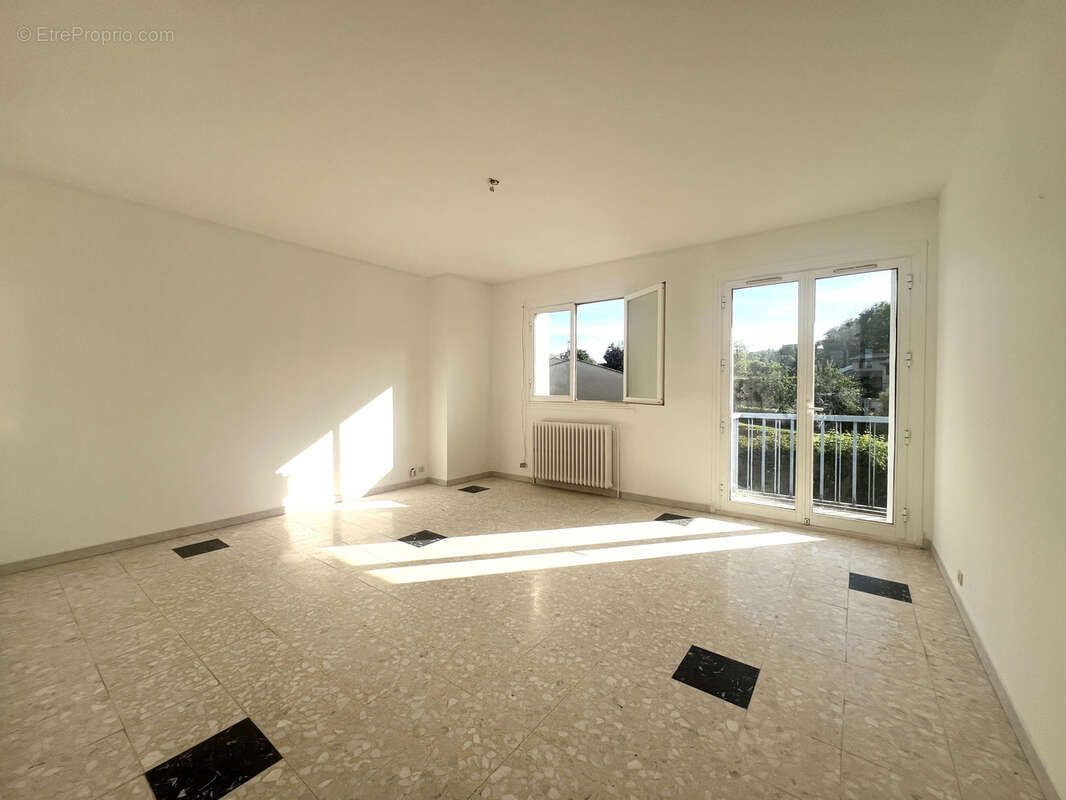 Appartement à POMPERTUZAT