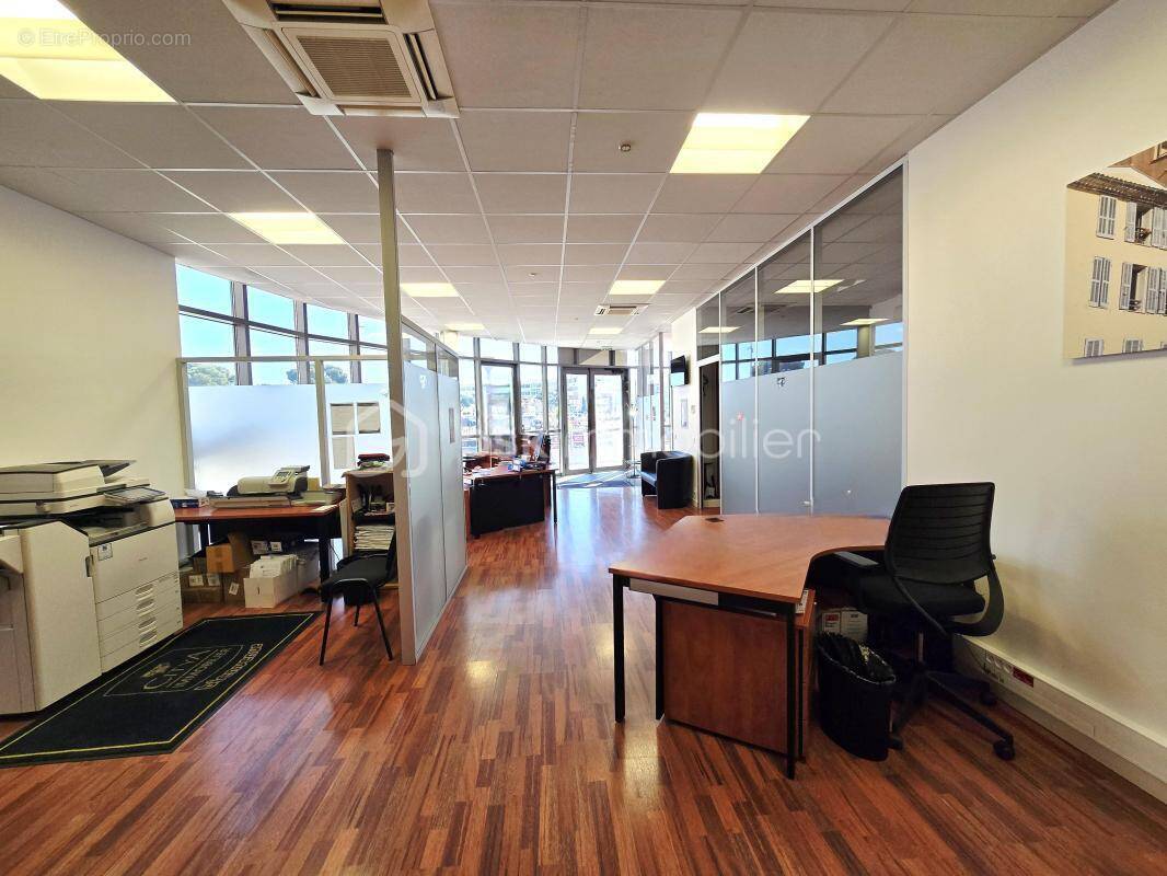 Commerce à BALARUC-LES-BAINS