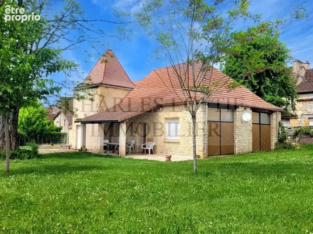 Maison à MONTCLERA