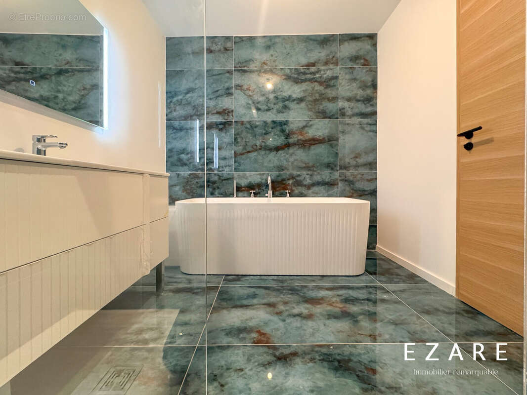 Salle de bains  - Appartement à BEAUNE