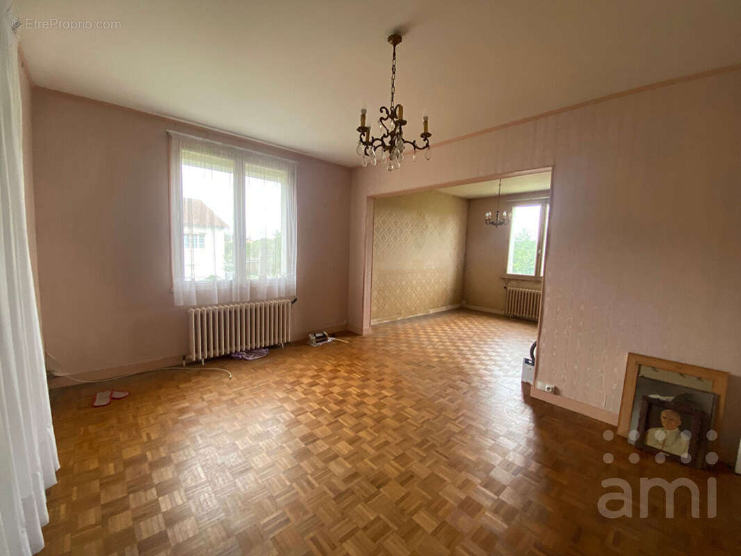 Maison Le Vanneau Irleau 5 pièces - 82 m2 - photo 2