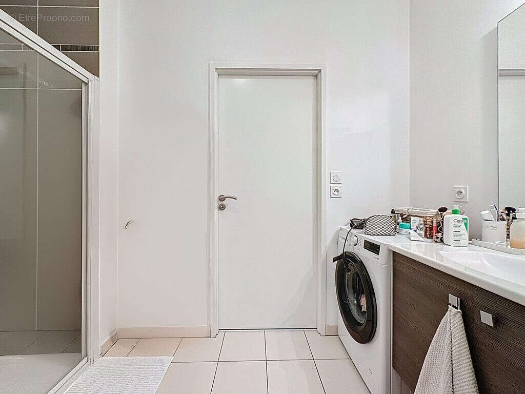 Appartement à BEZANNES