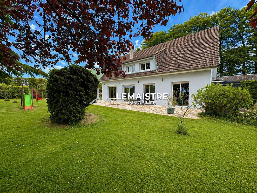 Maison à DAUBEUF-SERVILLE
