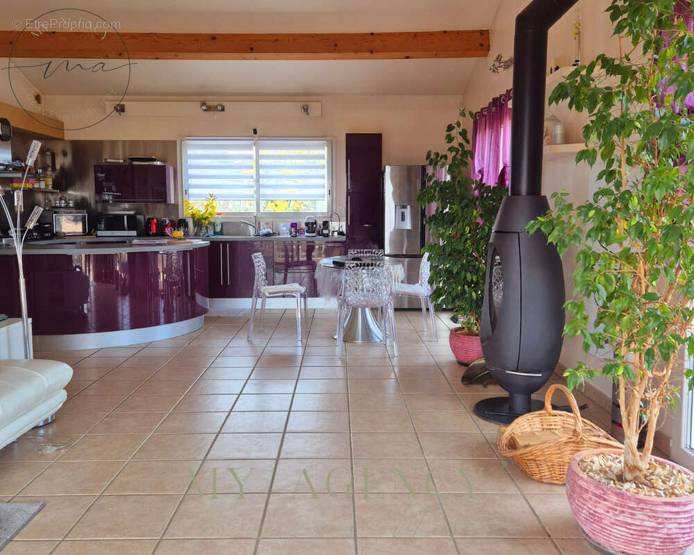 Maison à ADISSAN