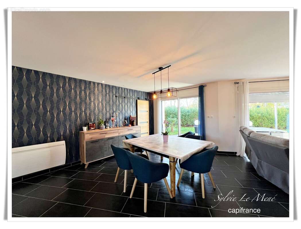 À vendre au Sourn, à proximité immédiate de Pontivy : découvrez cette spacieuse maison familiale de plus de 200 m² habitables - photo 15