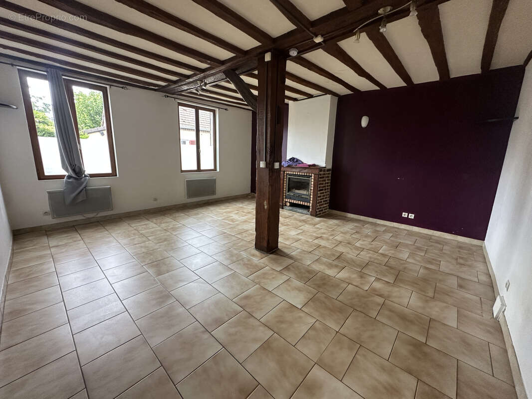 Appartement à HOUDAN