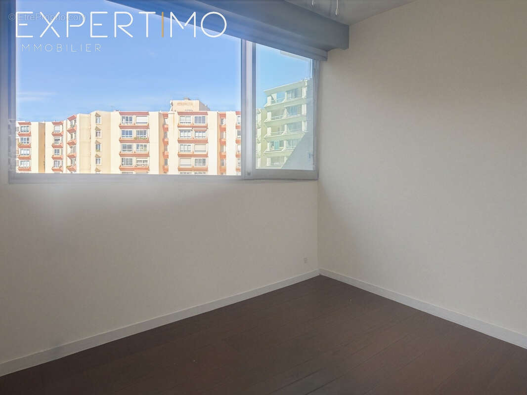 Appartement à MAUGUIO
