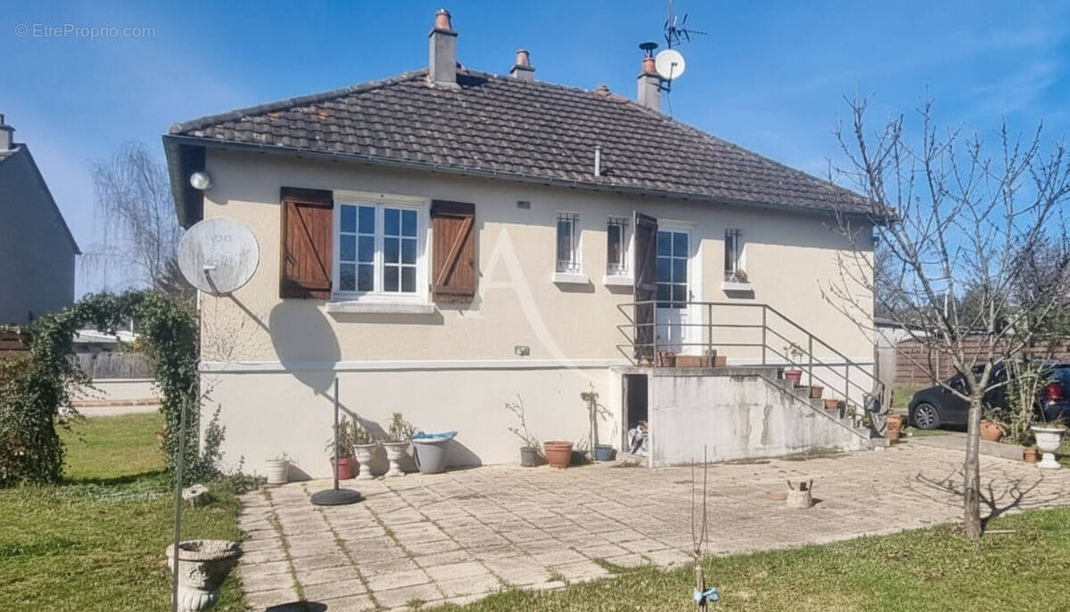 Maison à NOUAN-LE-FUZELIER