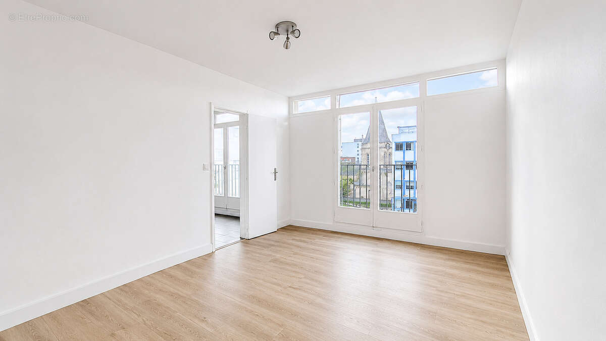 Appartement à COLOMBES