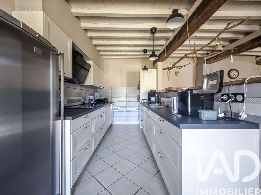 Maison 340 m² à Razimet  - photo 9