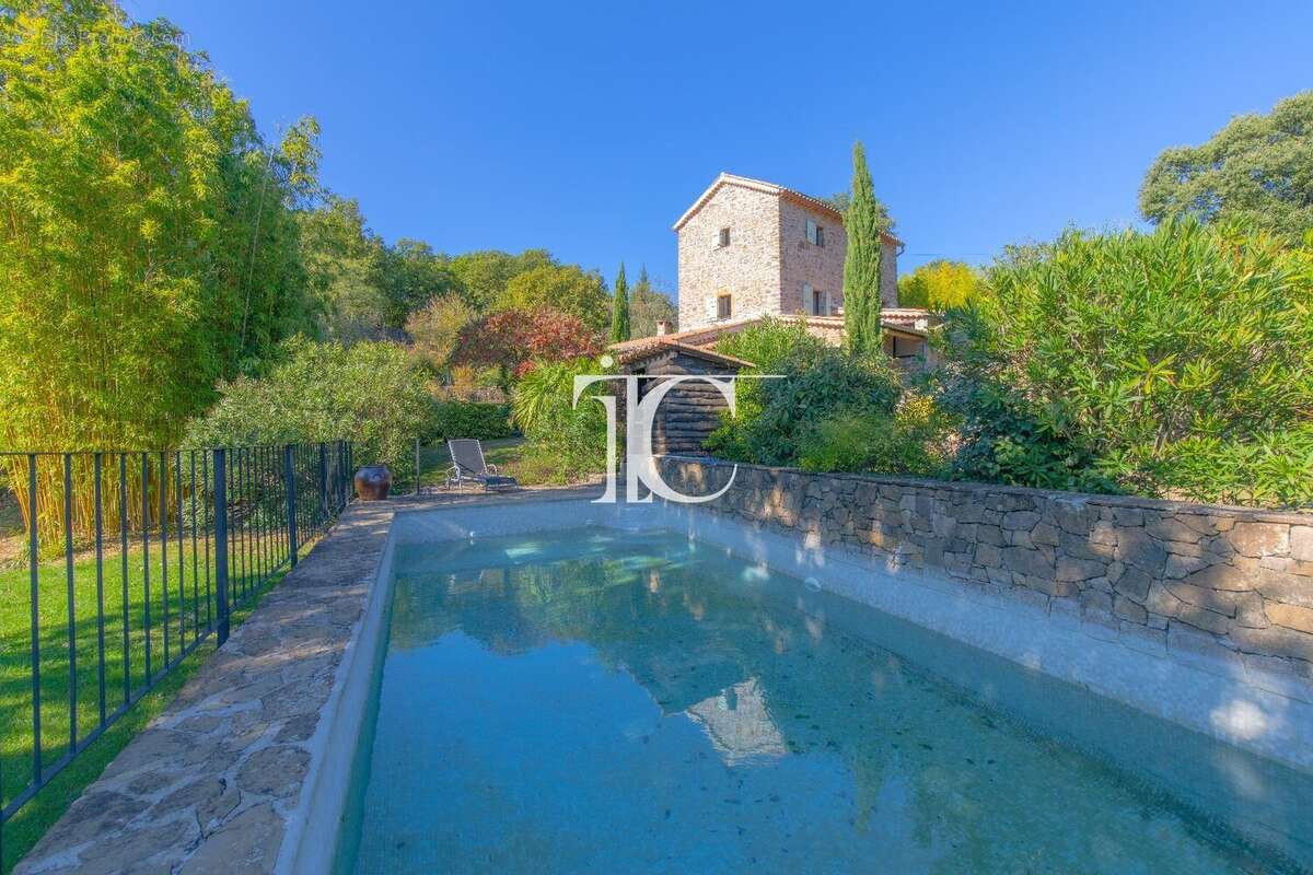 Maison à SAINT-AMBROIX