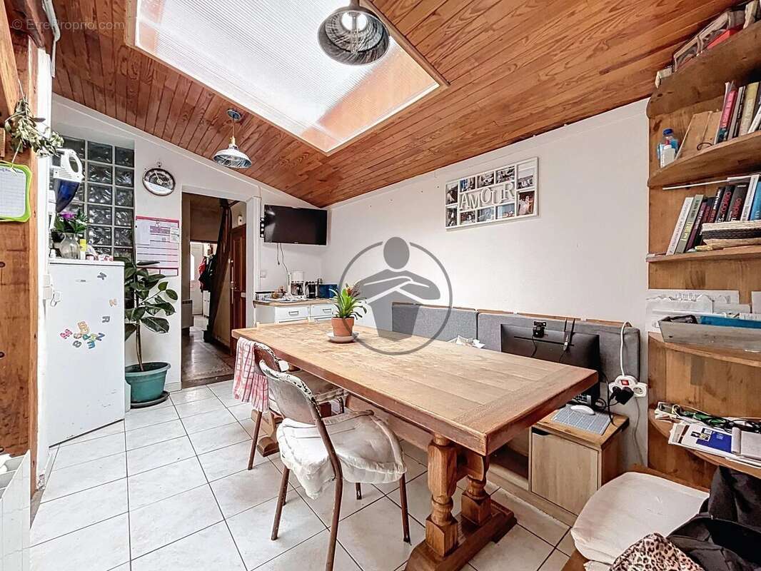 Maison à SAINT-QUENTIN