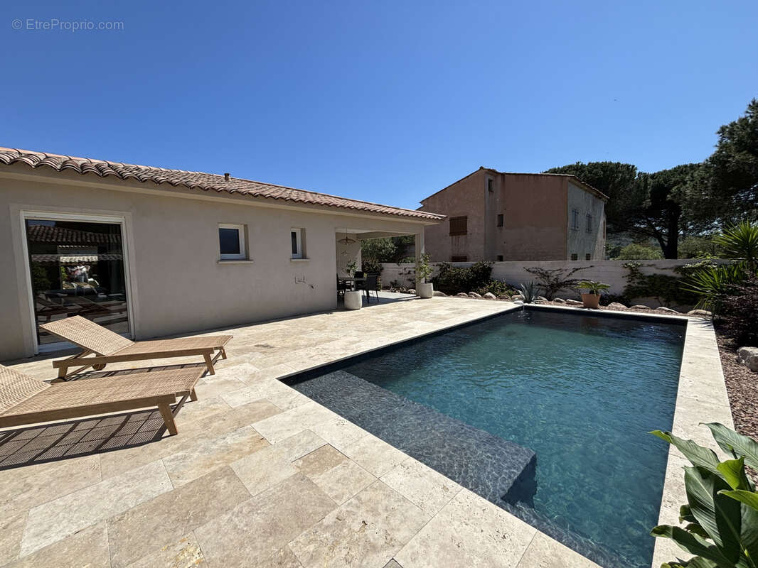 Villa 3 pièces avec piscine sur la route des plages - photo 23