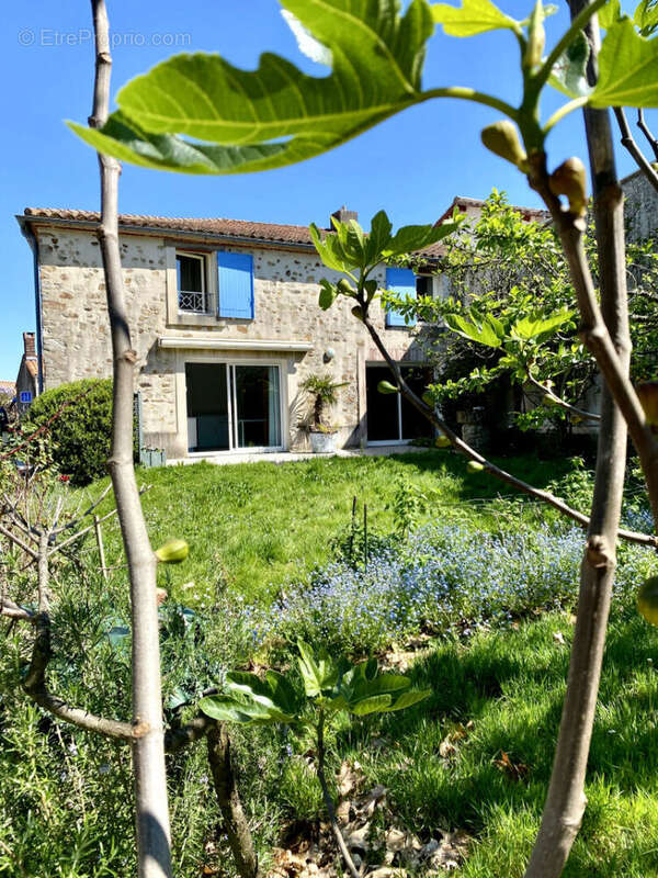 Maison à LES CLOUZEAUX