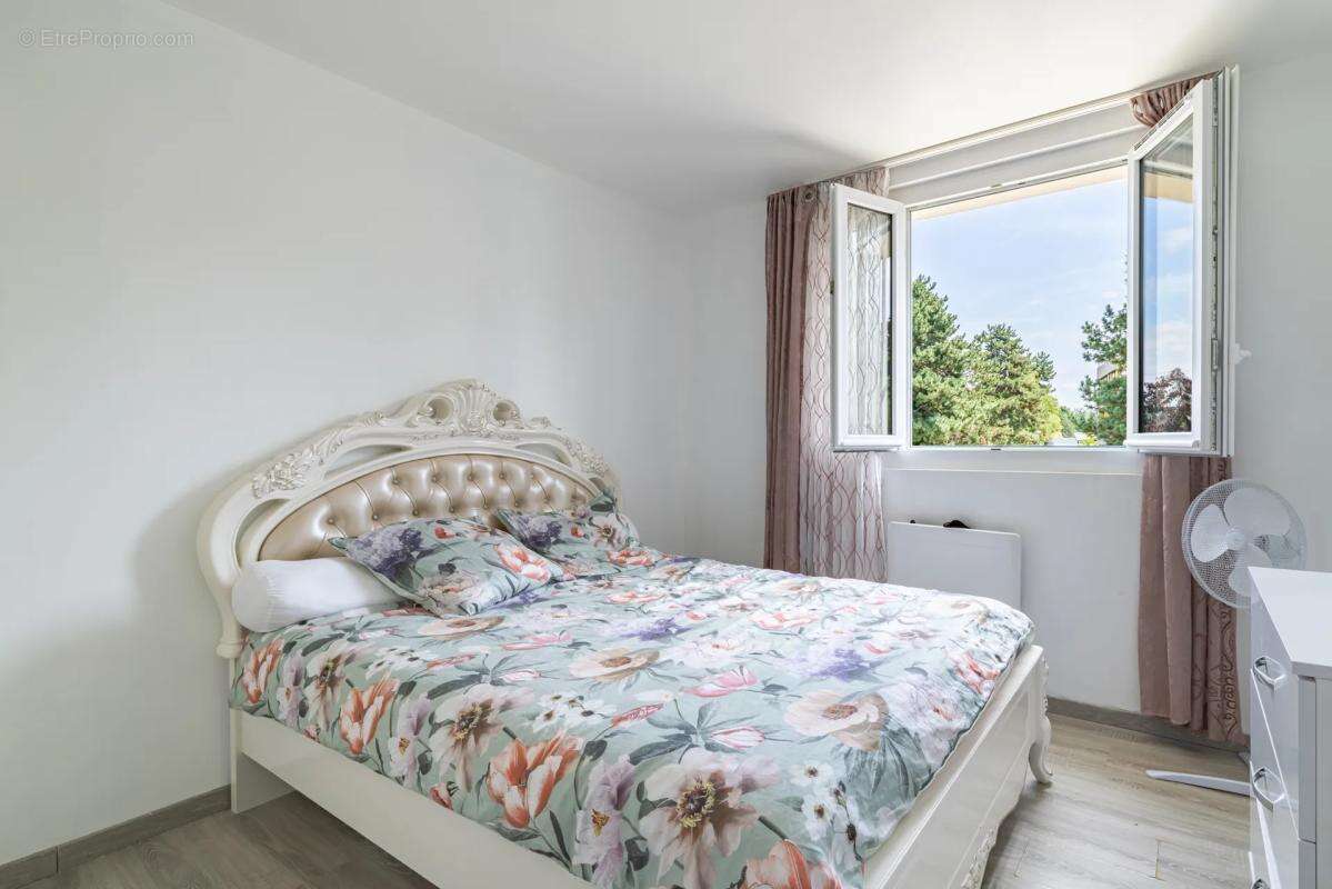 Maison de 7 pièces de 120 m² à Saint-Brice-sous-Forêt - photo 10