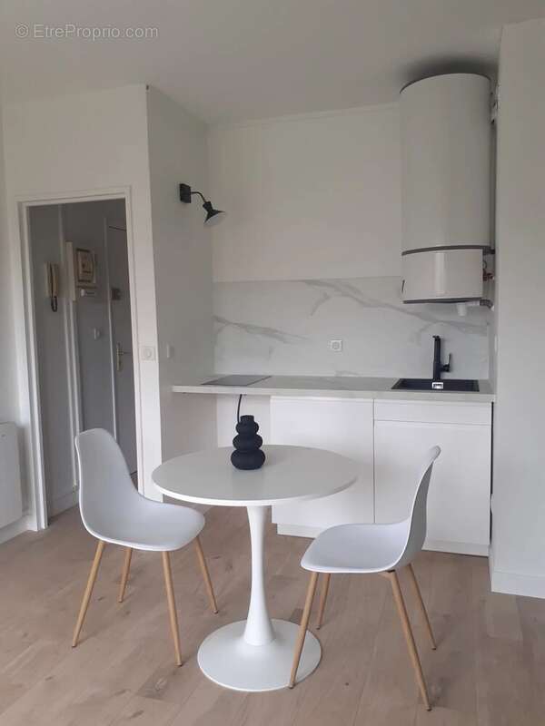 Appartement à SARTROUVILLE
