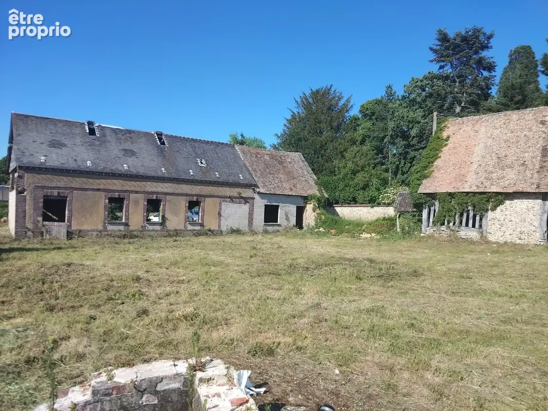 Terrain à LA BOISSIERE