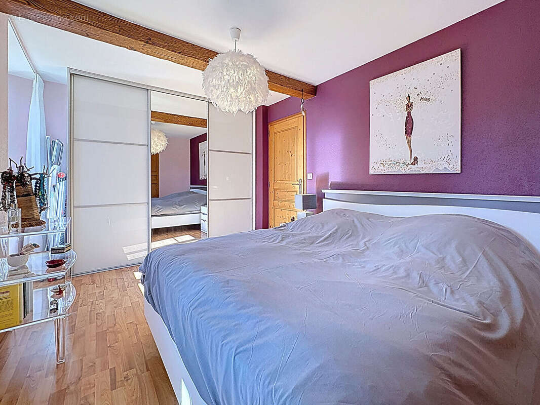 Appartement à LA ROCHE-SUR-FORON