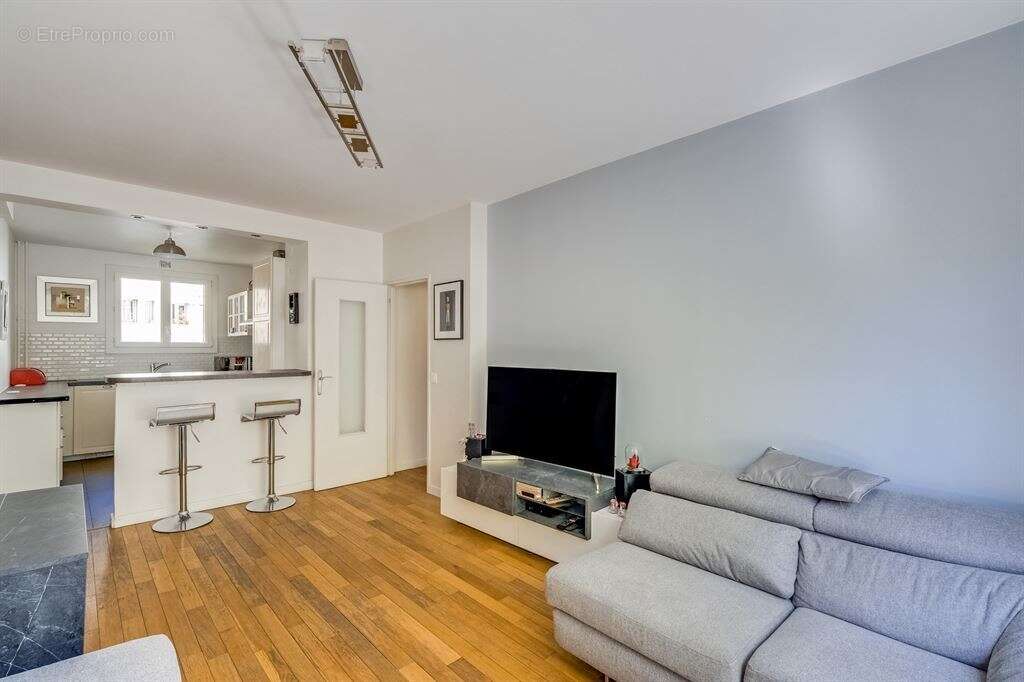 Appartement à PARIS-20E