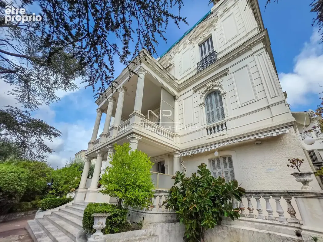Majestueux 6 pièces  vue mer de 288 m² habitables dans une Hôtel Particulier du Mont Boron - photo 37