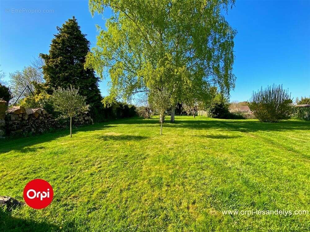 Maison à SAINT-CLAIR-SUR-EPTE