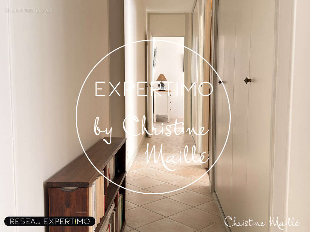 Appartement à VERSAILLES