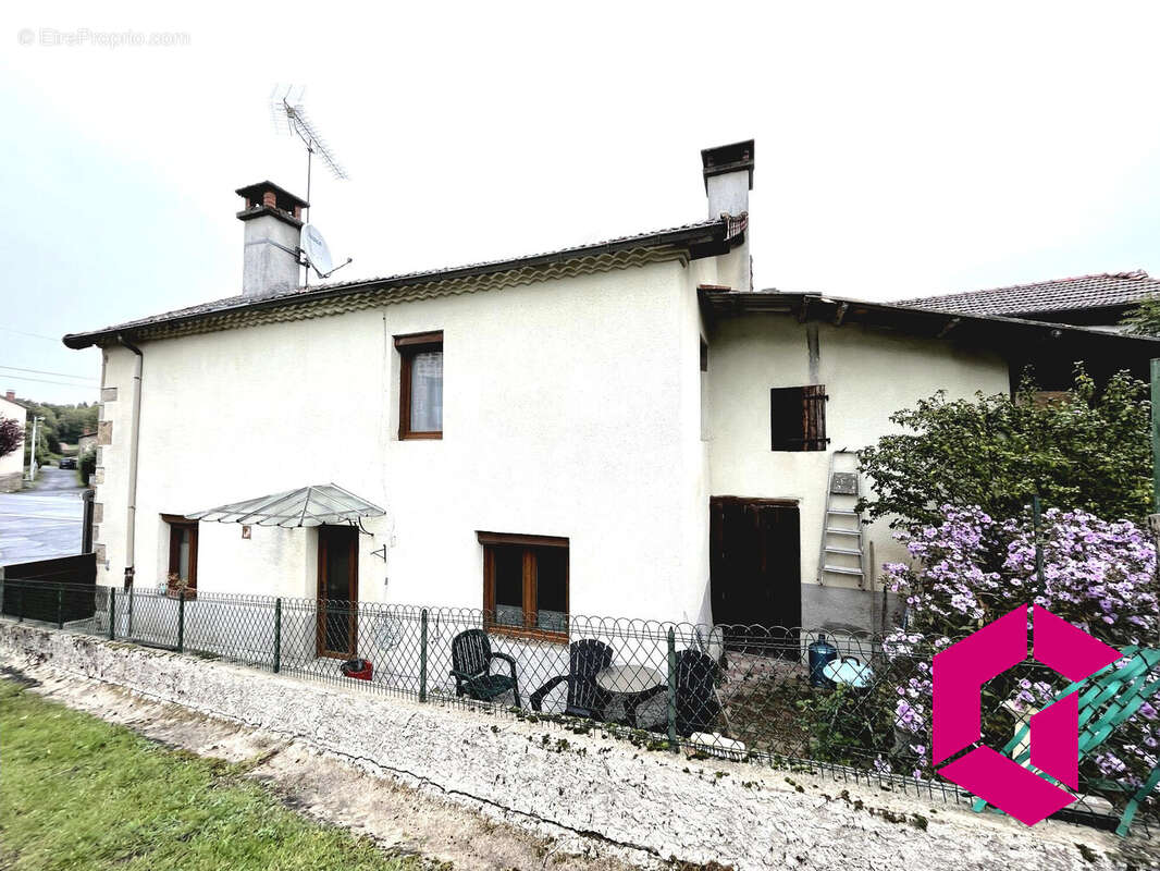 Maison à LA CHAPELLE-AGNON