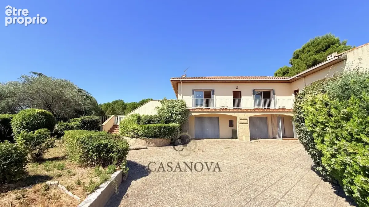 Villa d'architecte avec piscine, six chambres et appartement indépendant sur 1 720 m² de terrain - photo 3
