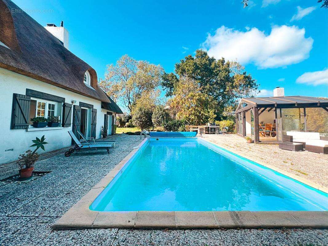 Maison à SAINT-ETIENNE-DE-MONTLUC