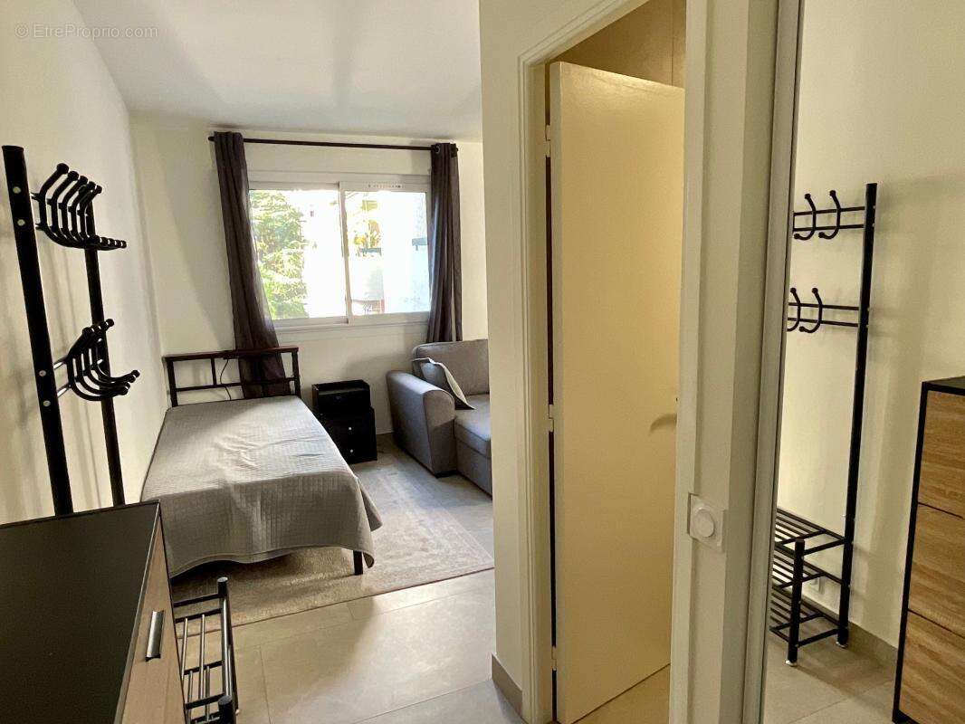 Nice centre / grand studio/ F1 / neuf/ équipé / balcon / cave - photo 10