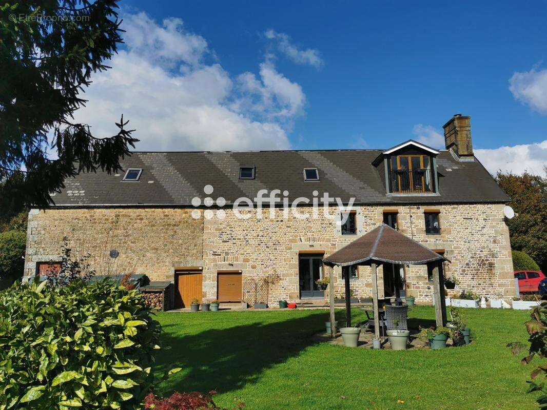Maison à SAINT-SEVER-CALVADOS