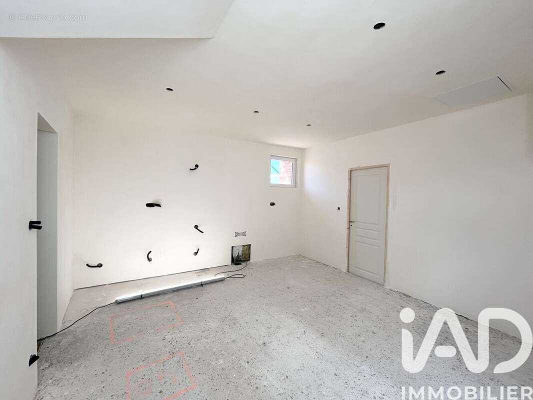 Maison 140 m² à Venteuil  - photo 2