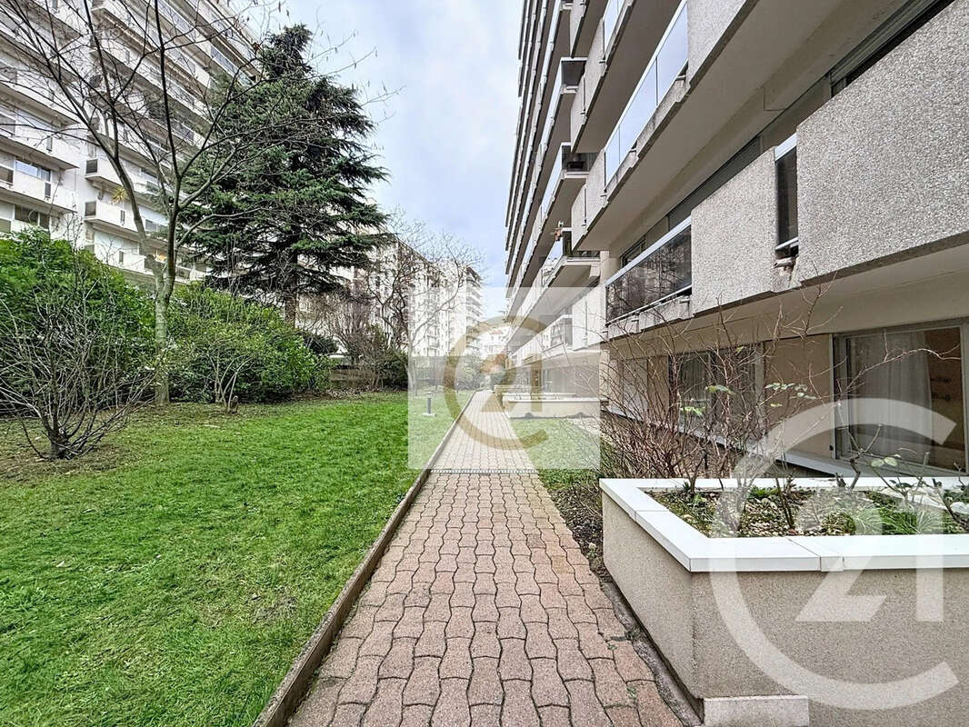 Appartement à PARIS-12E