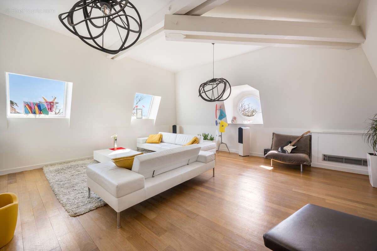 Appartement à SAINT-JULIEN