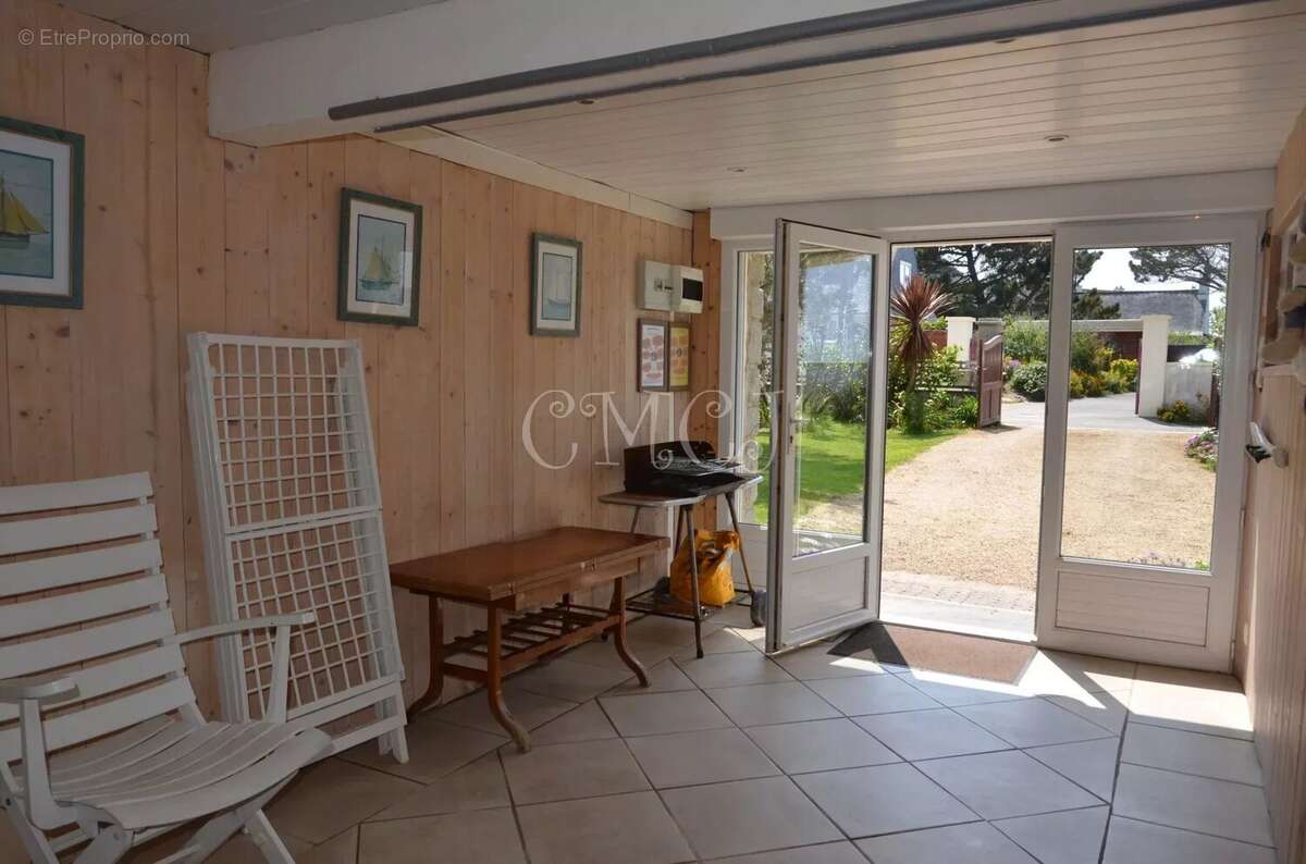 Maison à TREDREZ-LOCQUEMEAU